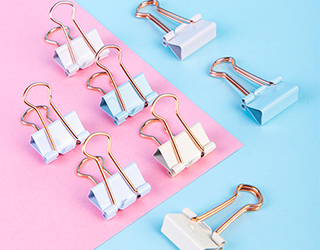 得力Deli玫瑰金彩色長尾夾