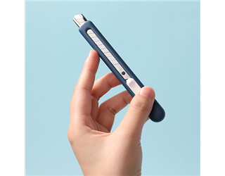 得力Deli Linfini 霧色美工刀